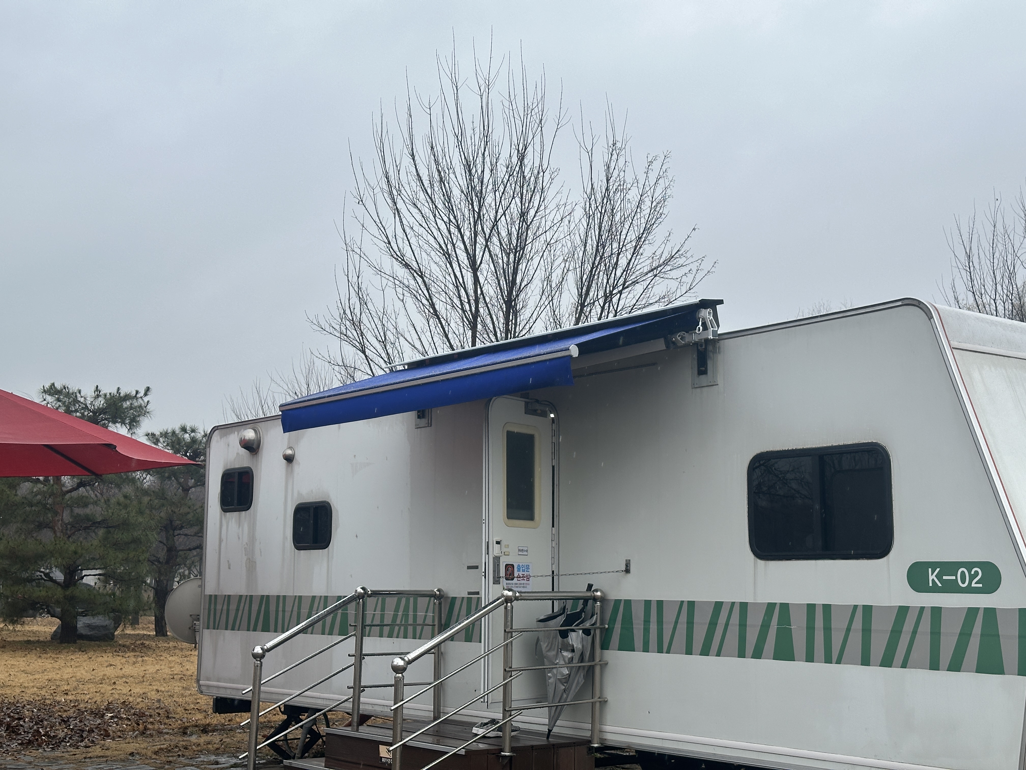 (구미캠핑장)카라반 어닝 교체 첨부 이미지